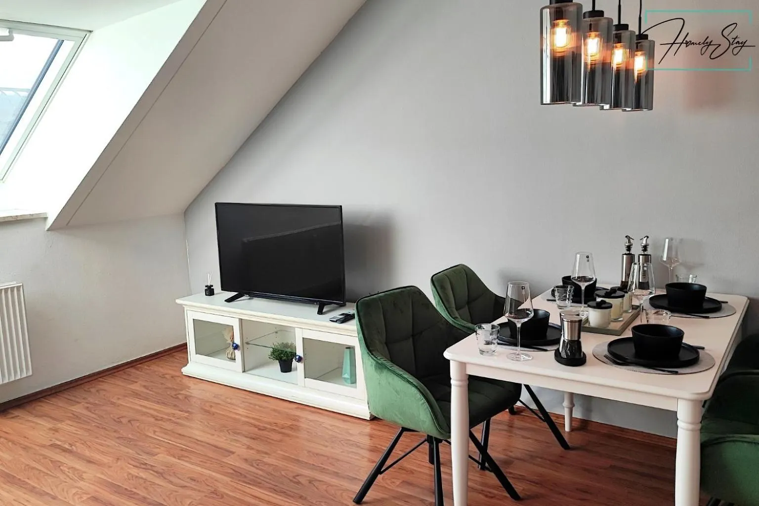 Homely Stay Serenity Greens - Stylisch Studio-Apartment With Kitchen - 10 Min To Central Station, Pet Friendly Munich